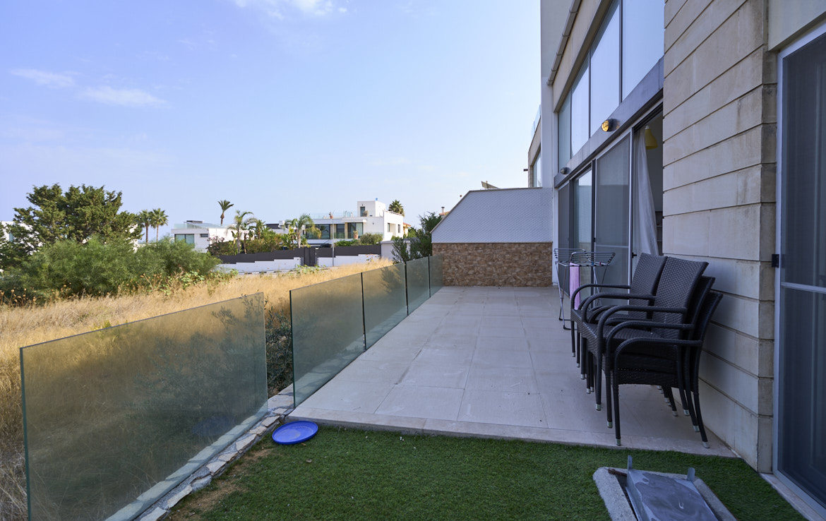 Таунхаус с прямым видом на море в Караоланолу