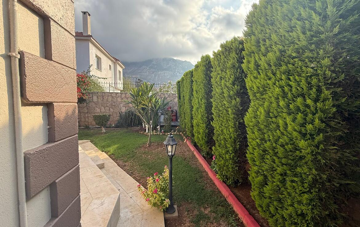 Невероятно красивое бунгало 3+2 в Каршияке