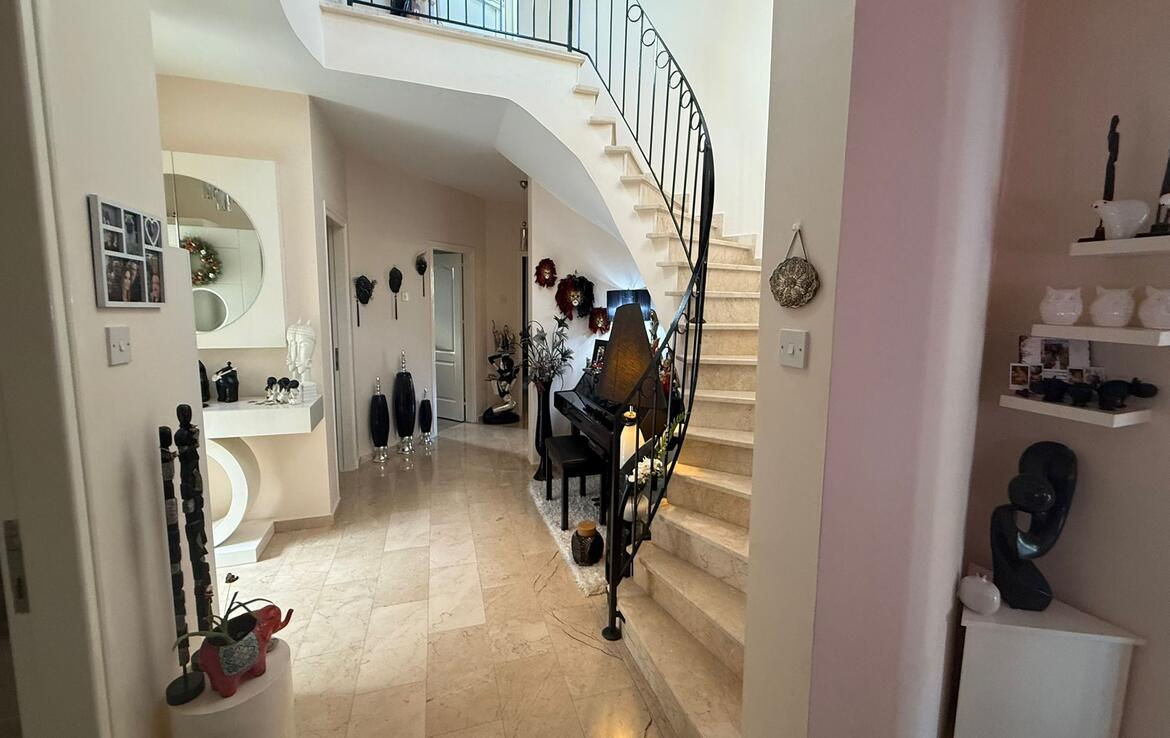 Невероятно красивое бунгало 3+2 в Каршияке