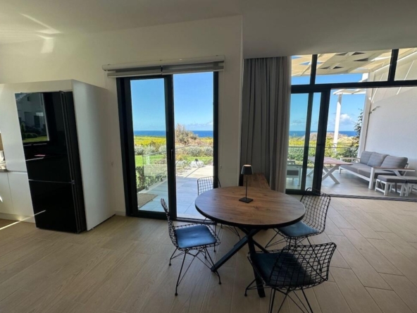 Апартаменты 2+1 на берегу моря в комплексе The Resort