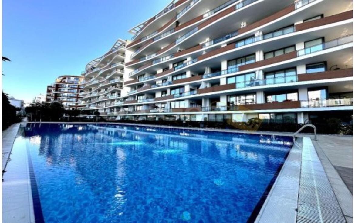 В аренду 2+1 в центре Гирне с мебелью