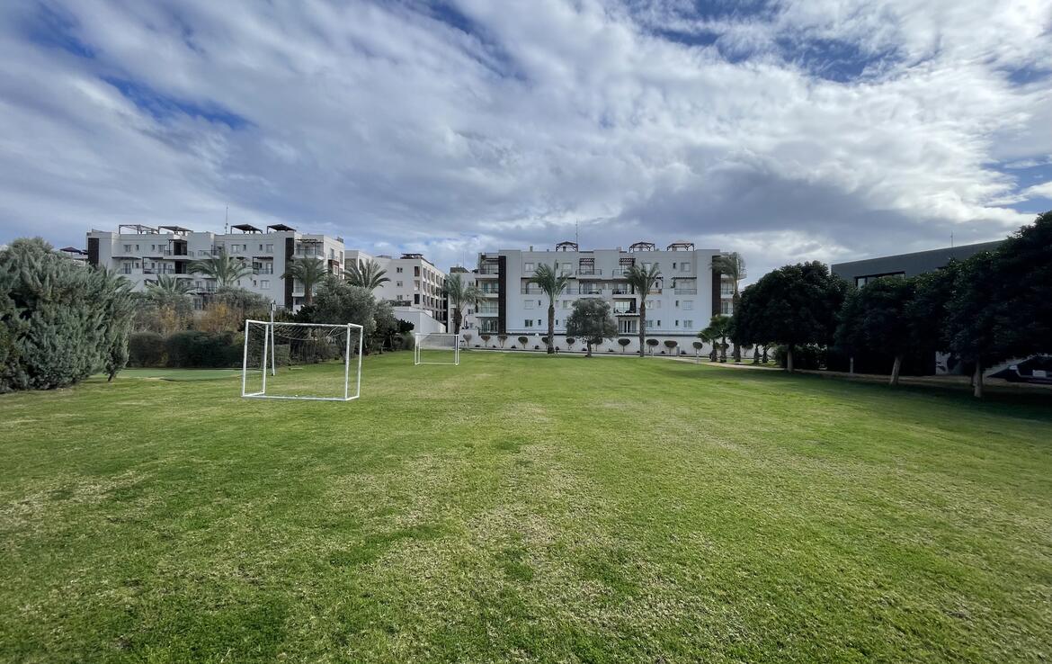 Недвижимость Северного Кипра у моря — квартира 2+1 в комплексе Thalassa Beach Resort